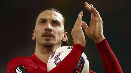 Με το ένα πόδι στην... κούπα ο Ίμπρα! (pic)