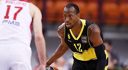 Ούτε ο Κάμινγκς με ΑΕΚ!