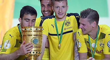 Το γιόρτασαν με την ψυχή τους ο Σωκράτης και η… παρέα του (pics/video)