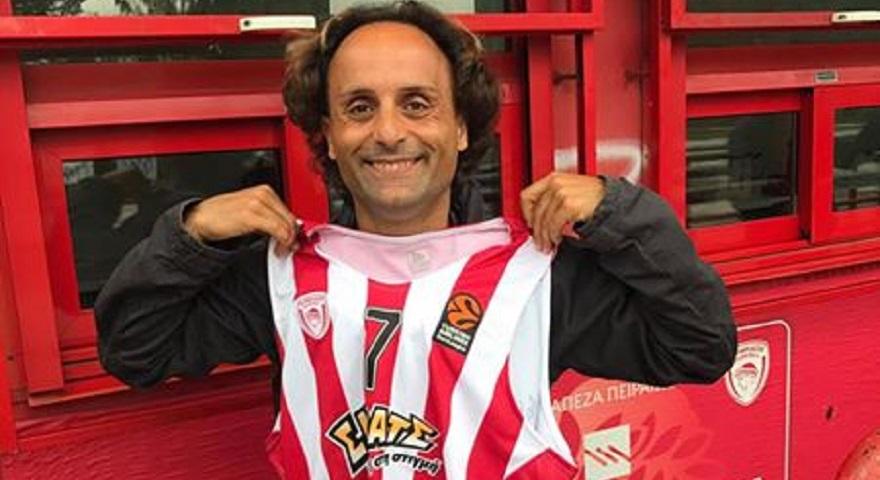 Ήρθε από τη Σικελία για να δει Ολυμπιακό και στους τελικούς (pic)