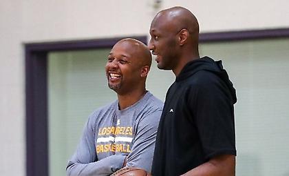 Δοκιμάζουν Ντόρσεϊ οι Λέικερς, παρών και ο… Όντομ