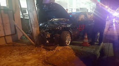 Απίστευτο τροχαίο στην Πάτρα: Διαλύθηκαν δύο Ι.Χ. και οι επιβάτες δεν έπαθαν γρατζουνιά