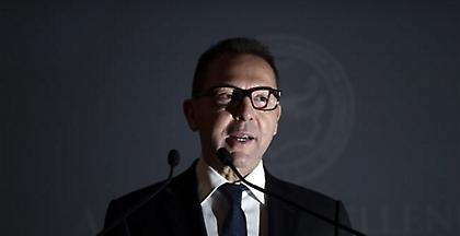 Χαλάρωση των δημοσιονομικών στόχων προτείνει ο Στουρνάρας