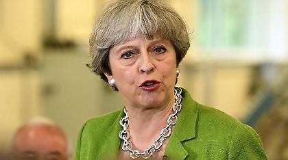 Βρετανία: Προβάδισμα 15 μονάδων δίνει νέα δημοσκόπηση στη Μέι