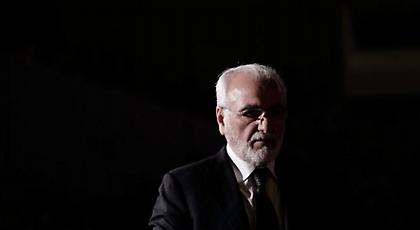 Σοβαρά ερωτήματα για την προσφορά Σαββίδη