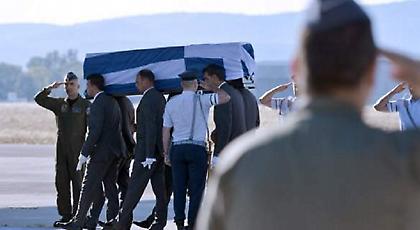 Στην Κρήτη η σορός του Κωνσταντίνου Μητσοτάκη -Αύριο η ταφή του (video/pics)