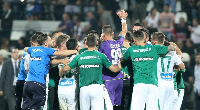 Χαμός στα αποδυτήρια του Παναθηναϊκού: Τρελοί χοροί και... πάρτι για το «δώρο» του Ουζουνίδη!(vid)