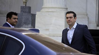 Το υπουργείο Εσωτερικών επισκέπτεται σήμερα ο Τσίπρας