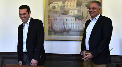 Τσίπρας:Το θέμα είναι μην βρεθώ με φέσι όχι αν θα βάλω γραβάτα!