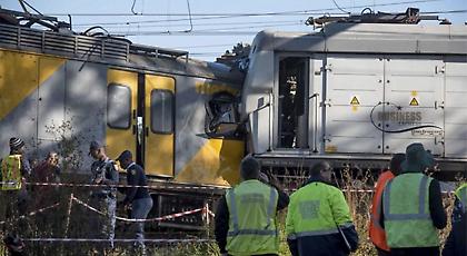 Πάνω από 100 τραυματίες και ένας νεκρός σε σύγκρουση τρένων στη Νότια Αφρική