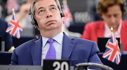 Και ο Φάρατζ στο μικροσκόπιο της έρευνας του FBI για τις σχέσεις με τους Ρώσους