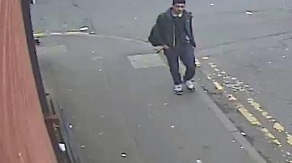 Νέες φωτογραφίες: Ο βομβιστής του Μάντσεστερ κάνει βόλτες στην πόλη τις ημέρες πριν την επίθεση