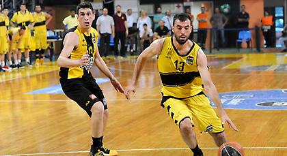 Ζάρας: «Νίκη επί της ΑΕΚ, για να μην τελειώσει η χρονιά άδοξα»