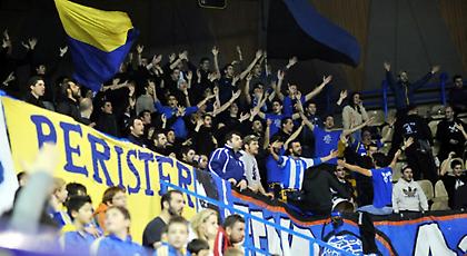 Δυναμική αντίδραση των οργανωμένων κατά του «Φάρου Περιστερίου»