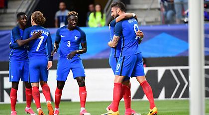 Σαρωτική η Γαλλία με εκτελεστή Ζιρού (video)