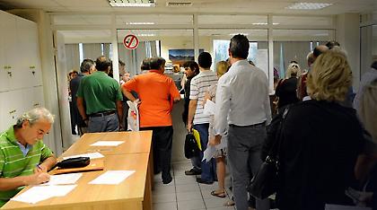 «Εγκεφαλικό» από τα δικαιολογητικά που ζητά η εφορία για τους αναπήρους και ιατρικές δαπάνες