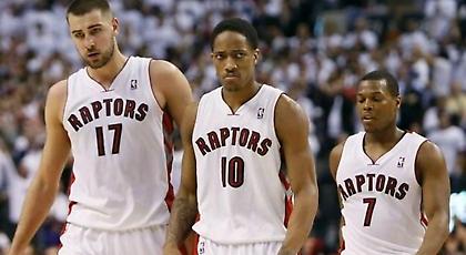 Μαρτσουλιόνις: Υπερασπίζεται τον Βαλαντσιούνας και… κράζει τον Λάουρι