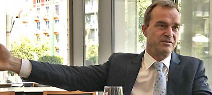 Στράουχ (ESM): Κλειδί τα προαπαιτούμενα για να καταλήξουμε σε συμφωνία