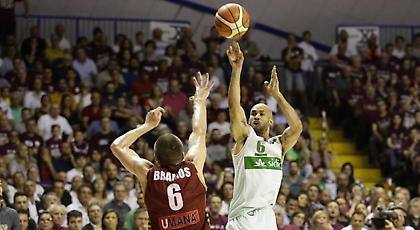 Κοντά στον τελικό η Βενέτσια των Μπράμου και Μπατίστα