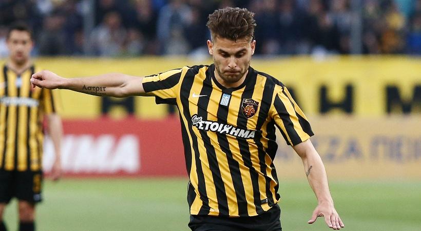 Ο Αϊντάρεβιτς απολαμβάνει τις ομορφιές της Σαντορίνης (pic)