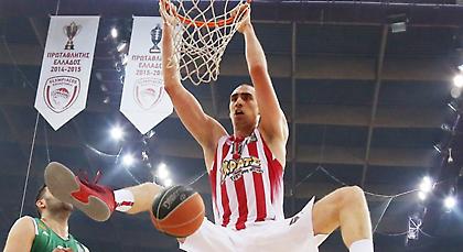 Μιλουτίνοφ: «Δεν πιστεύω πως είχαμε άγχος, απλά δεν παίξαμε καλά»