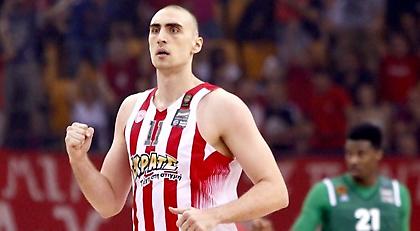 Μιλουτίνοφ: From zero to hero (video)