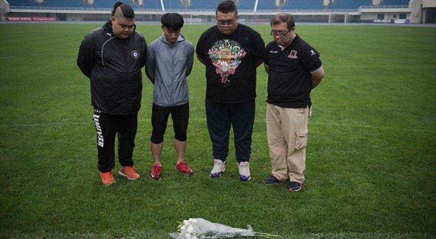 Τίμησαν τη μνήμη του Τιοτέ οπαδοί της Beijing (pics)