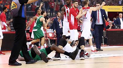 Ποστ για Γκέμπελς και Σίνγκλετον από Σχινά (pics)