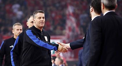 Αλαλούμ με τον παρατηρητή διαιτησίας του τρίτου τελικού στο ΣΕΦ!