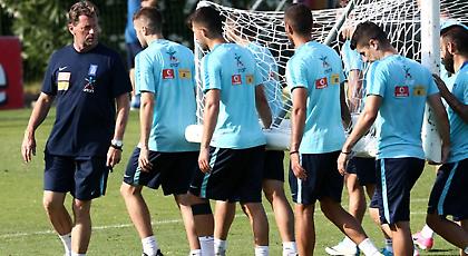 Έχει το κεφάλι του ήσυχο ο Σκίμπε (video)