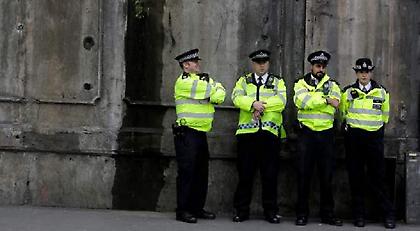 Μαχαίρωσαν γυναίκα στο Λονδίνο ενώ φώναζαν «Ο Αλλάχ θα σε βρει»