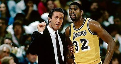 Πατ Ράιλι: «Κορυφαίος όλων των εποχών ο Μάτζικ»