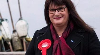 Η τρανσέξουαλ υποψήφια των Βρετανικών εκλογών -Ηταν για χρόνια στα γήπεδα (pics)