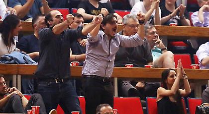 Οι έξαλλοι πανηγυρισμοί του Γιαννακόπουλου! (pics)