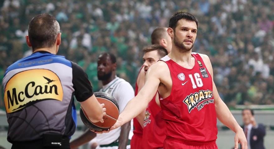 Παπανικολάου: «Δεν υπάρχουν πολλά λόγια που μπορούμε να πούμε…»