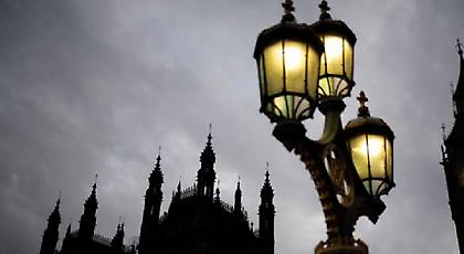 Τι είναι το «Μετέωρο Κοινοβούλιο» που έχει τώρα η Βρετανία