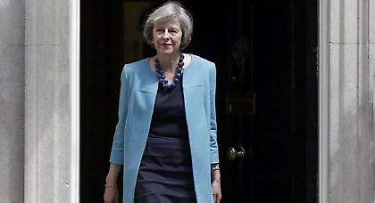 Citi: Πιθανόν να παραιτηθεί η Μέι μετά την προσωπική της ήττα στις εκλογές