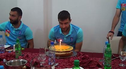 Η έκπληξη στον Σωκράτη και το δώρο που ζήτησε από τους συμπαίκτες του (video)