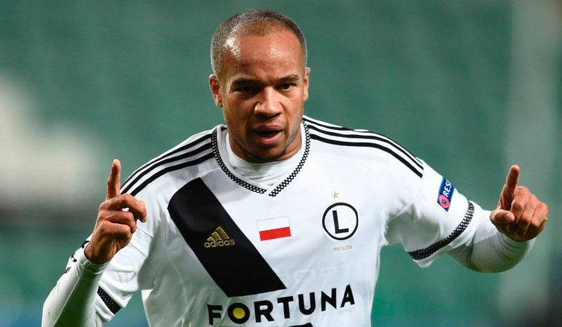 «Καμία κίνηση του Ολυμπιακού για τον Οτζίτζα-Οφόε, τον… χρυσώνει η Λέγκια για να μείνει»!