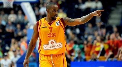 Τέλος από την Γκραν Κανάρια οι Μακάλεμπ και Χέντριξ