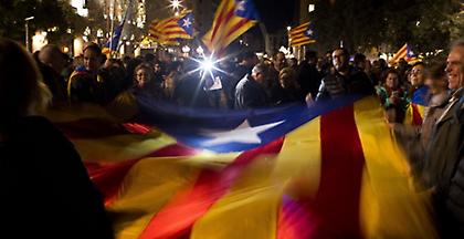 Δημοψήφισμα ανεξαρτησίας ετοιμάζει η Καταλονία, αψηφώντας τη Μαδρίτη
