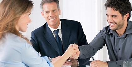 Ρεκόρ αύξησης των συμβασιούχων στο Δημόσιο το 2016