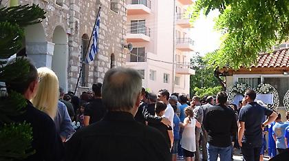 Αυτή την ώρα το τελευταίο «αντίο» στον αδικοχαμένο 11χρονο