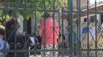 Σπαραγμός στο τελευταίο αντίο στον μικρό Μάριο