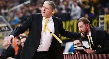 Τίμησε τον Μανωλόπουλο ο ΓΣ Ηλιούπολης