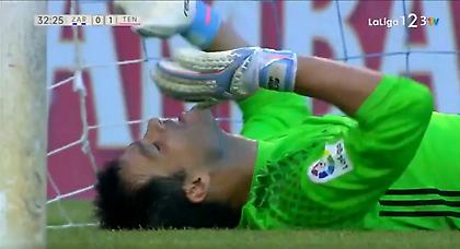 Γκολ πίσω από το κέντρο έφαγε ο πρώην τερματοφύλακας της ΑΕΚ, Σεμπάστιαν Σάχα! (video)