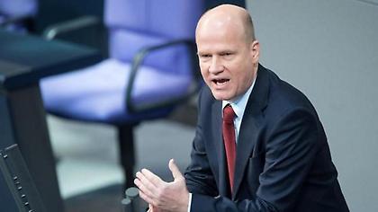 Αντιπρόεδρος CDU: «Πλασέμπο για την Αθήνα η συζήτηση για το χρέος»