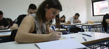 Πανελλήνιες: Μαθήτρια ξεσπά για τα θέματα των Μαθηματικών -«Καταφέρατε να πατήσετε κάτω κάθε μαθητή»