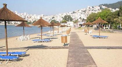 52χρονος επιδειξίας αναστάτωσε παραλία της Καβάλας