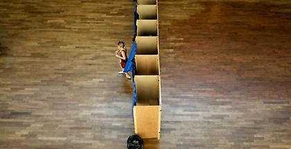 Γαλλία: Νικητής η αποχή - Προηγείται το κόμμα του Μακρόν - «Καταστροφή» για Σοσιαλιστές